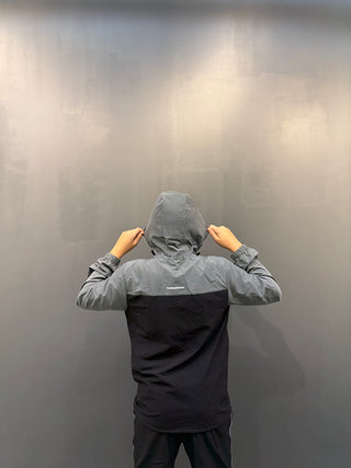 Ensemble Survêtement Yamaha Kid – Gris & Noir avec détails fluorescents